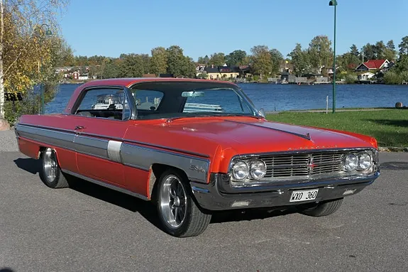 Oldsmobile Starfire