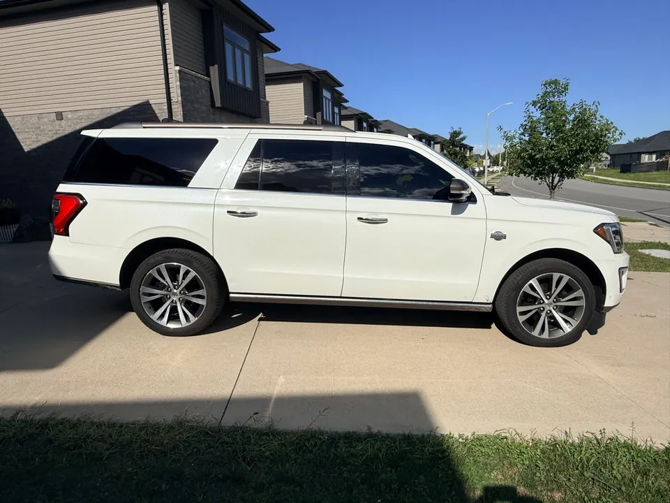 Ford Expedition 2021 photo 3
