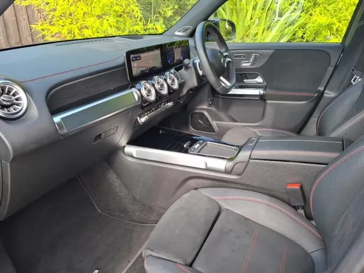 Mercedes-Benz Eqb 2024 photo 5