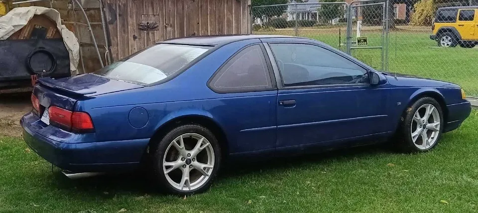 Ford Thunderbird 1995 photo 4