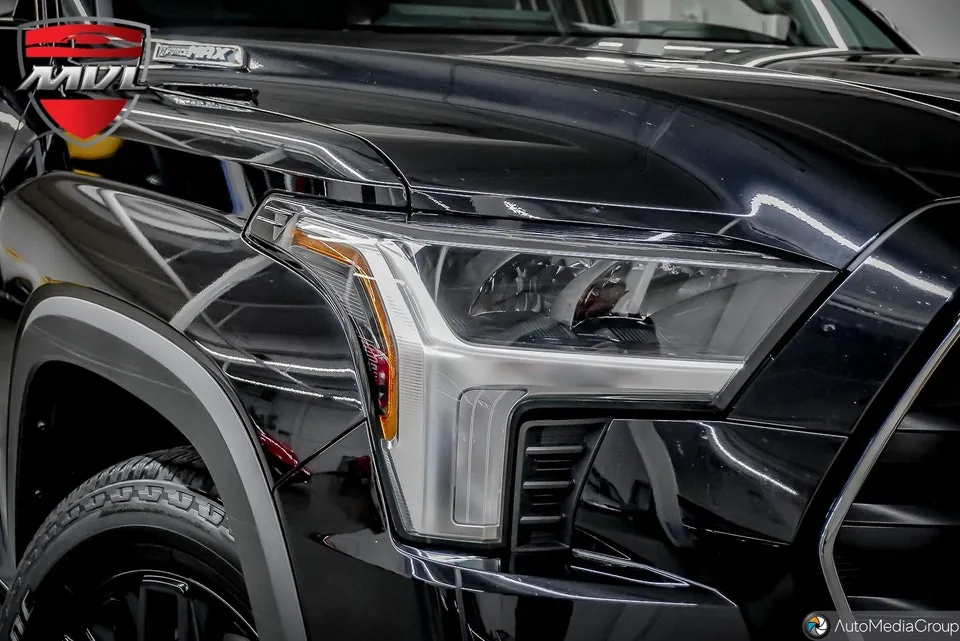 Toyota Sequoia 2024 photo 3