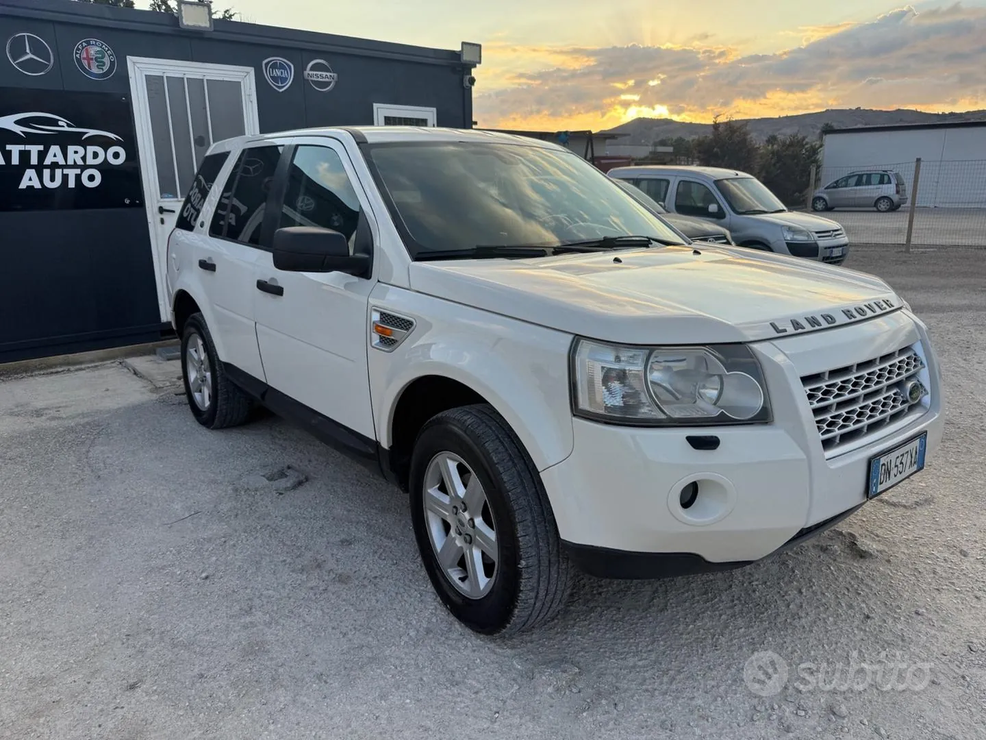 Land Rover Freelander 2008 photo 3