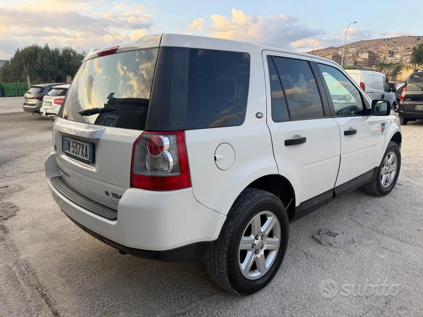 Land Rover Freelander 2008 photo 5
