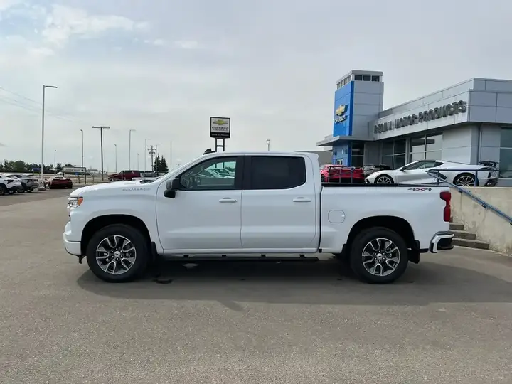 Chevrolet Silverado 1500 2026 photo 2