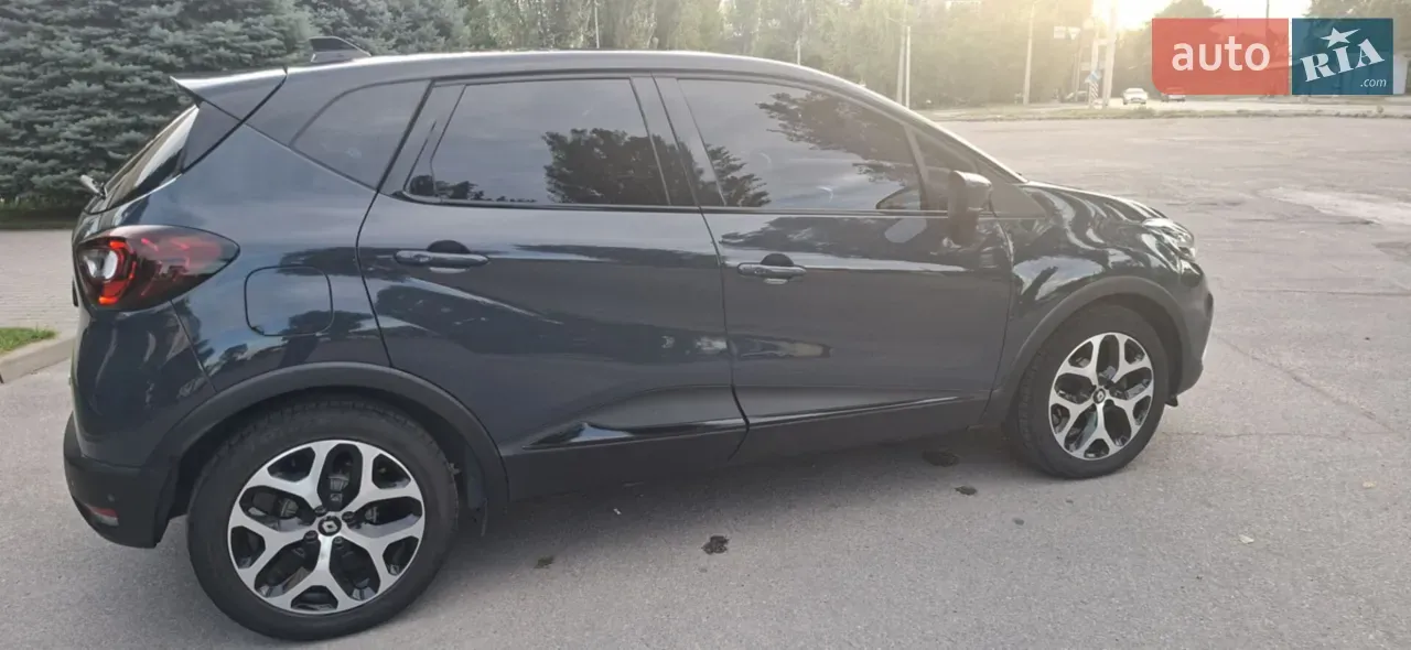 Renault Captur 2018 photo 3