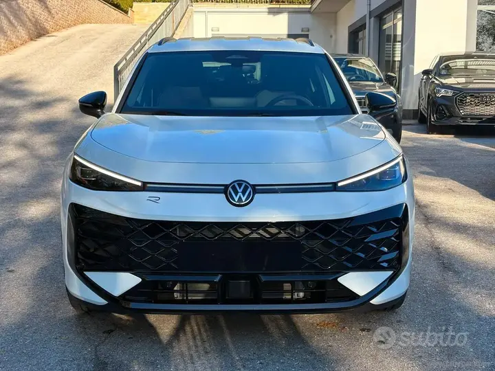 Volkswagen T-Roc 2026 photo 2