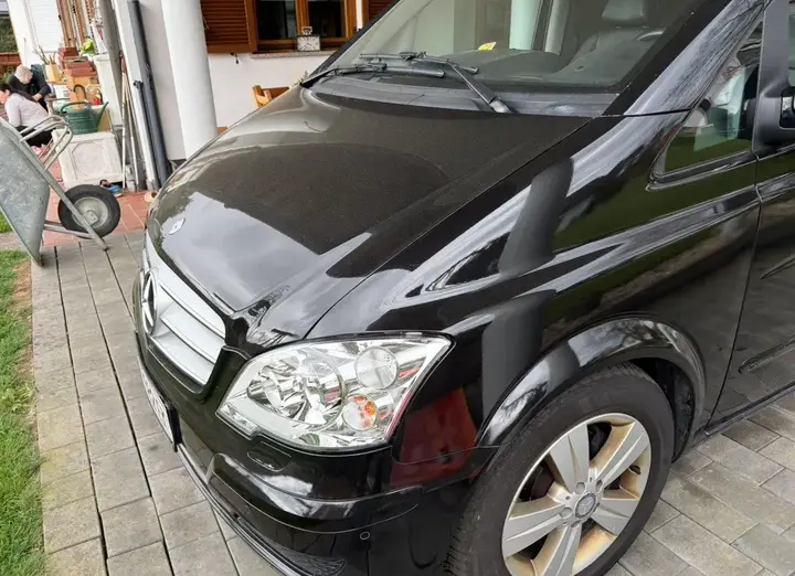Mercedes-Benz Viano 2014 photo 2