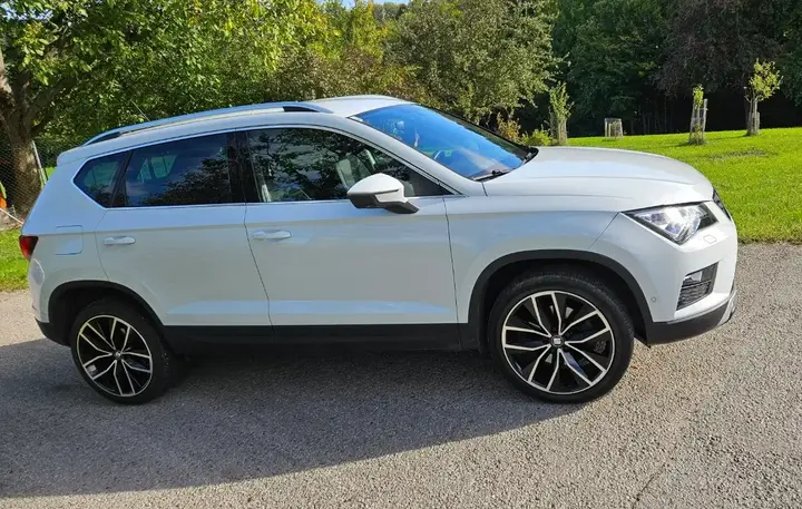 Seat Ateca 2017 photo 2
