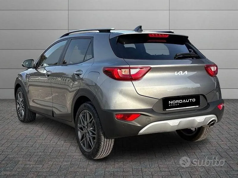 Kia Stonic 2025 photo 2