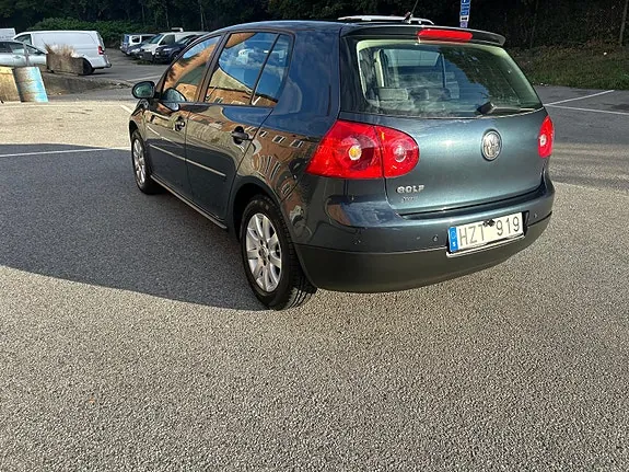 Volkswagen Golf V