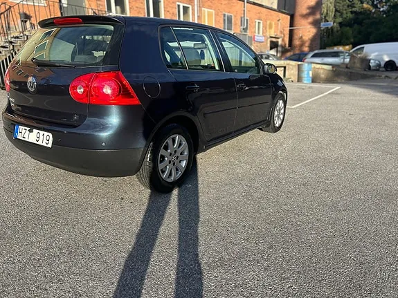 Volkswagen Golf V 2009 photo 2