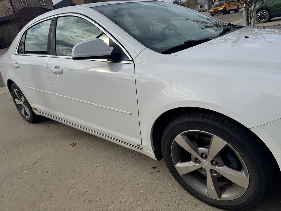 Chevrolet Malibu 2009 photo 2