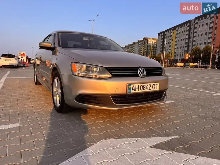 Volkswagen Jetta 2013 photo 3