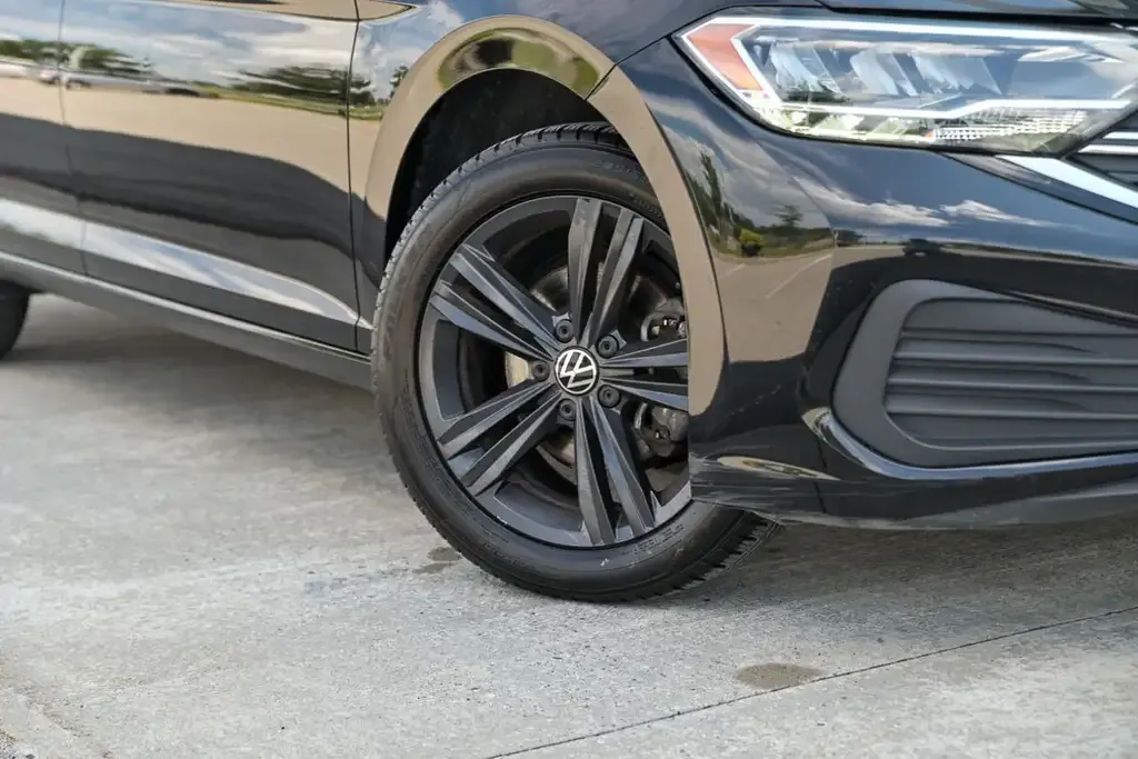 Volkswagen Jetta 2023 photo 3