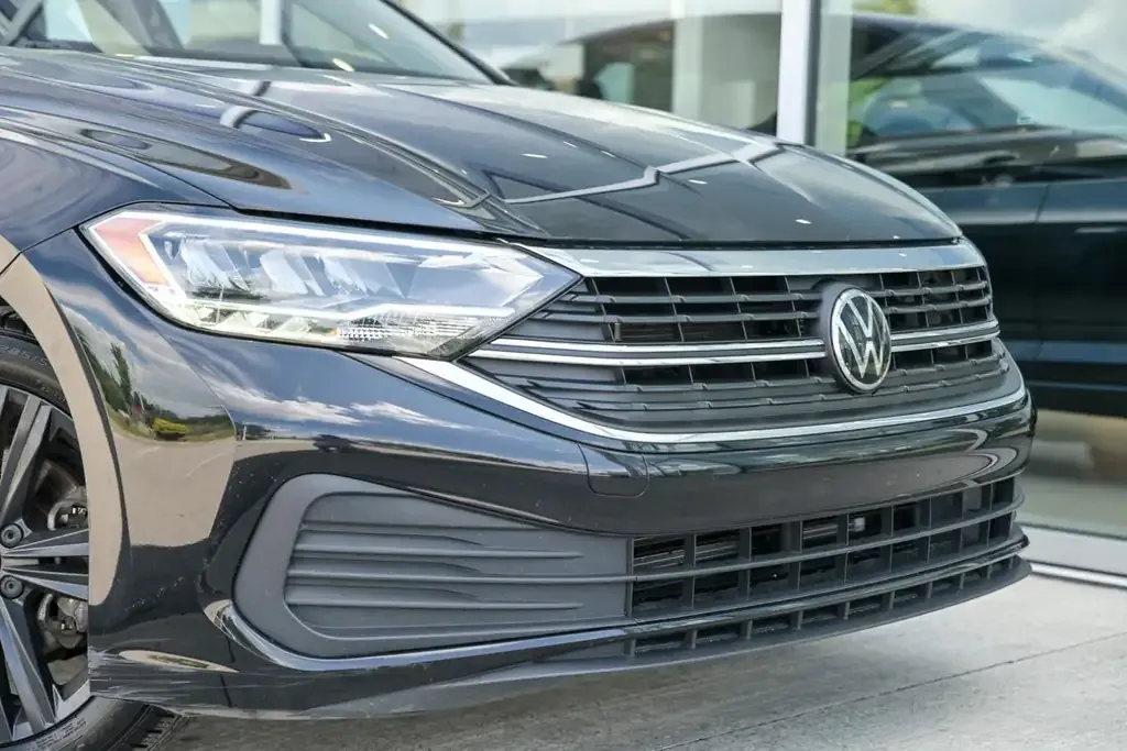 Volkswagen Jetta 2023 photo 2