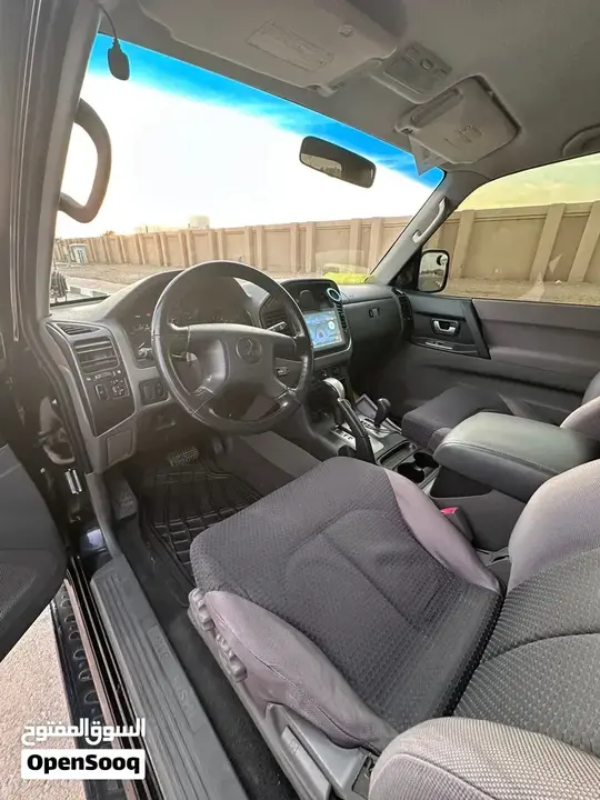 Mitsubishi Pajero 2006 photo 2