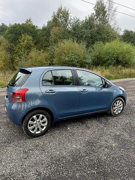 Toyota Yaris 2007 photo 3