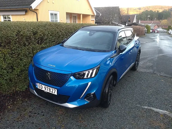 Peugeot E-2008