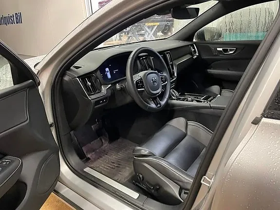 Volvo V60 2023 photo 5