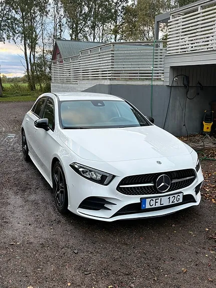 Mercedes-Benz A180