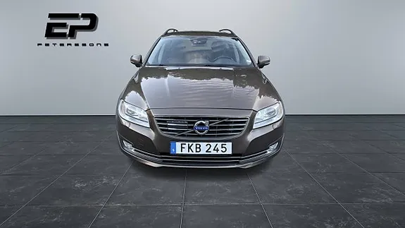 Volvo V70 2015 photo 2