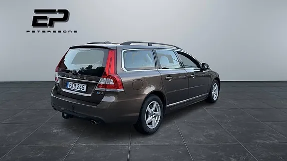Volvo V70 2015 photo 5