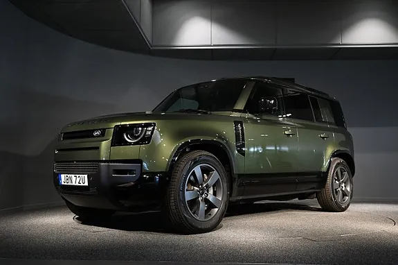 Land Rover Defender 110 2025 photo 2