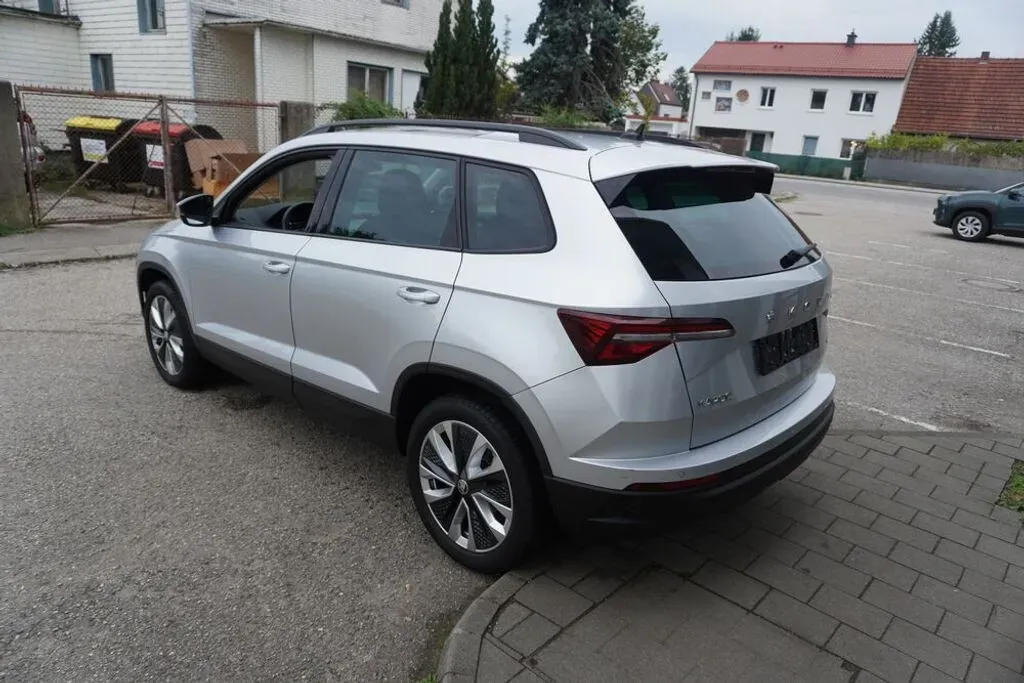 Skoda Karoq 2023 photo 3