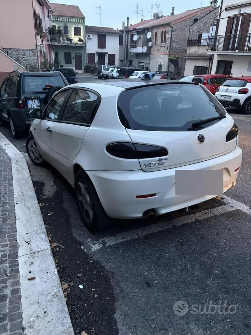 Alfa Romeo 147 2010 photo 3