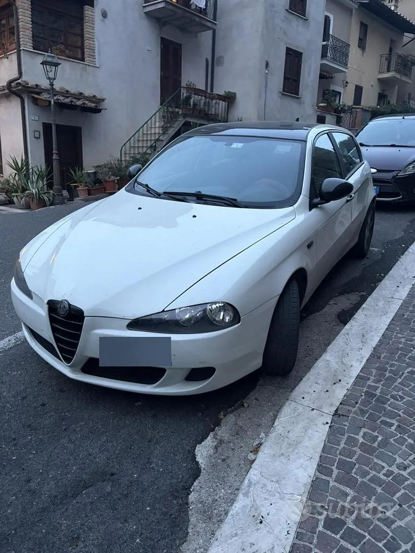 Alfa Romeo 147 2010 photo 2