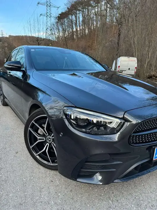 Mercedes-Benz E-Class 2021 photo 2