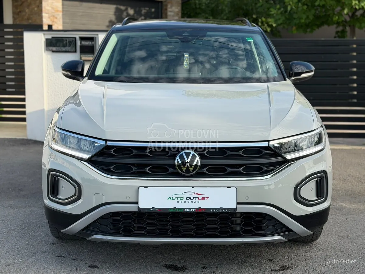 Volkswagen T-Roc 2022 photo 2
