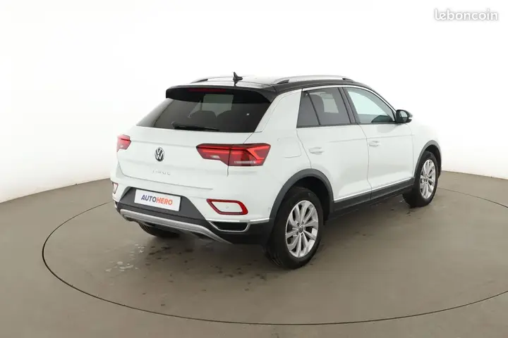 Volkswagen T-Roc 2022 photo 3