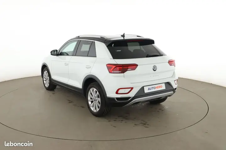 Volkswagen T-Roc 2022 photo 2