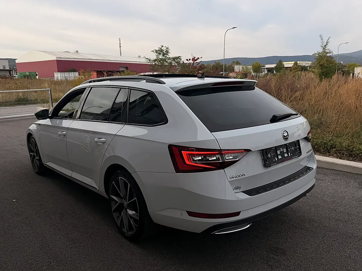 Skoda Superb 2019 photo 3
