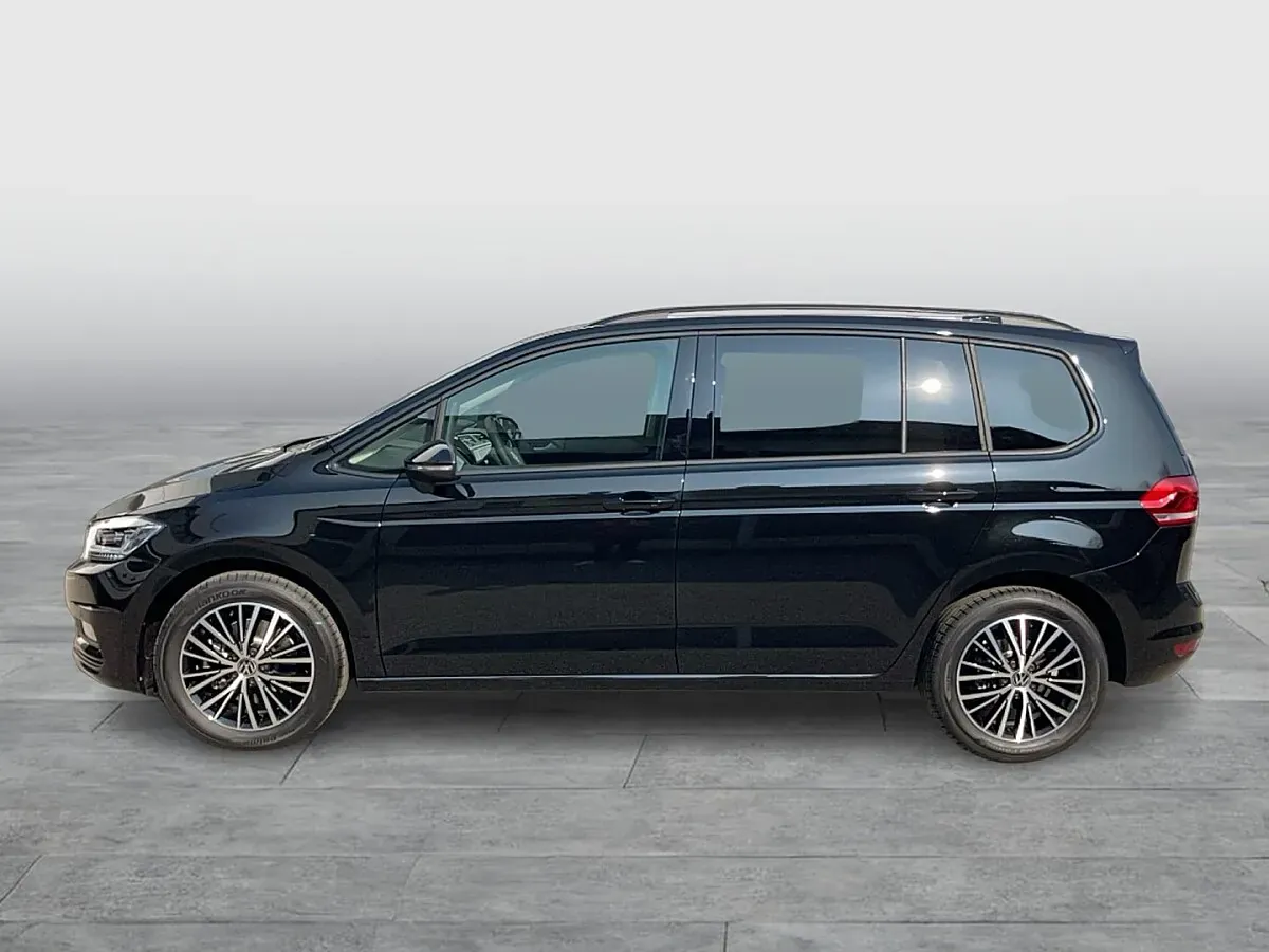 Volkswagen Touran 2026 photo 2