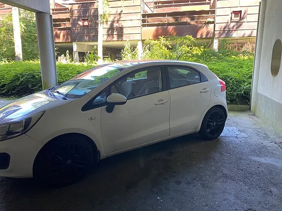 Kia Rio 2012 photo 3