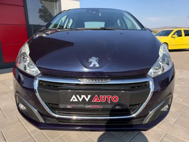 Peugeot 208 2018 photo 2