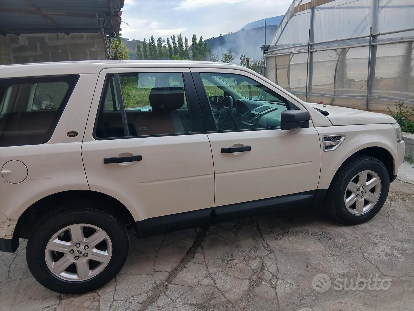 Land Rover Freelander 2 2009 photo 3