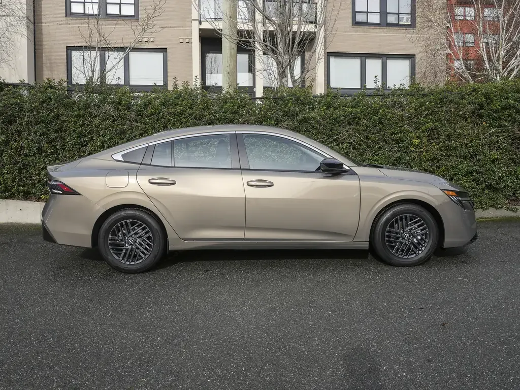 Nissan Sentra 2026 photo 2