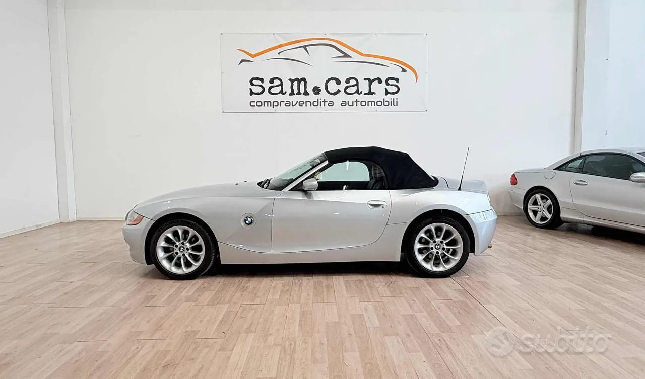BMW Z4 2004 photo 2