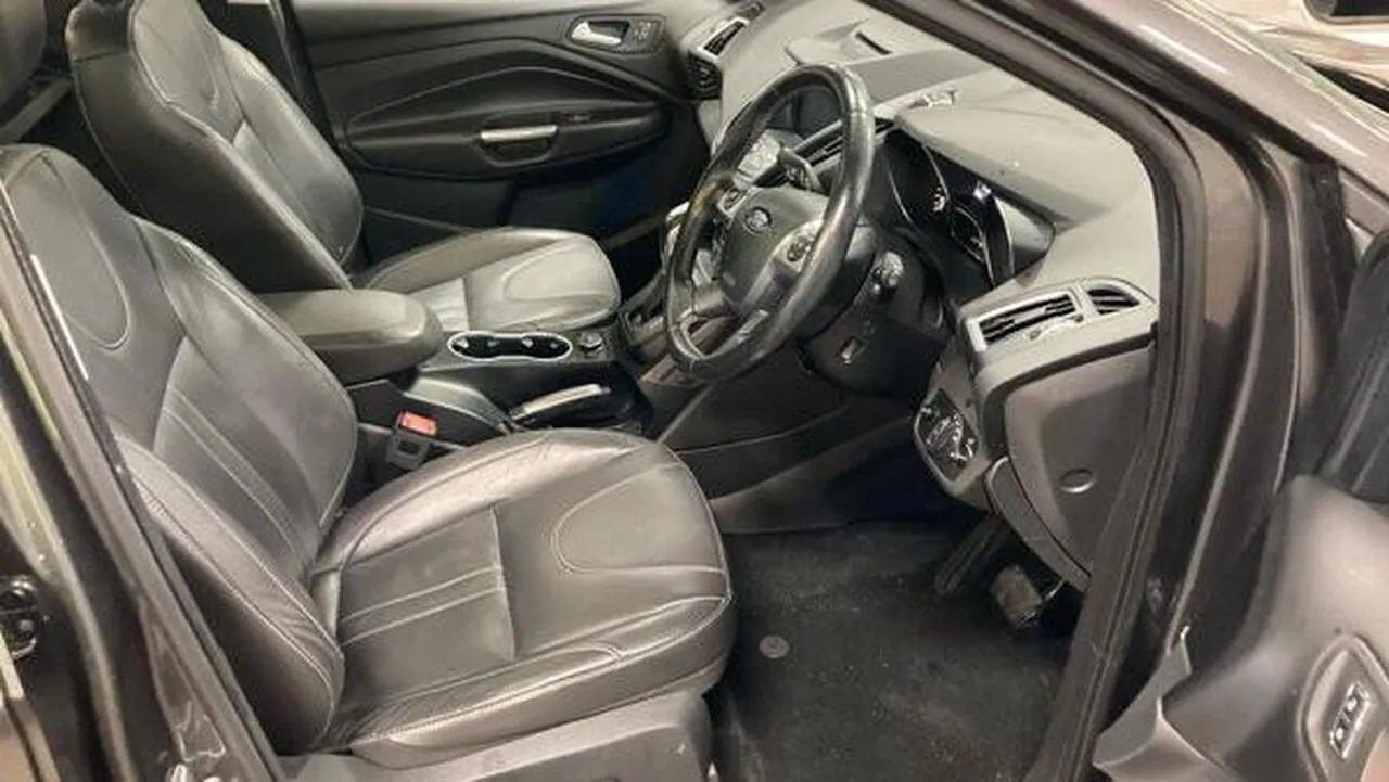 Ford Kuga 2016 photo 5