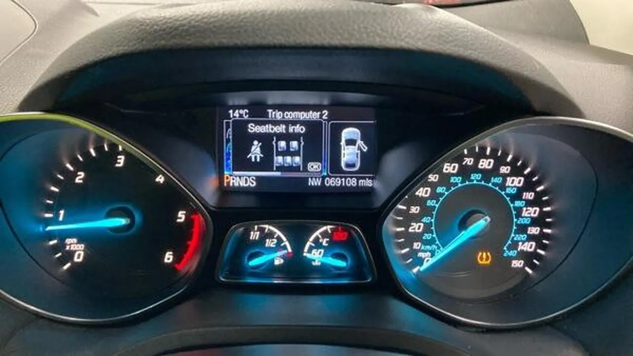 Ford Kuga 2016 photo 4