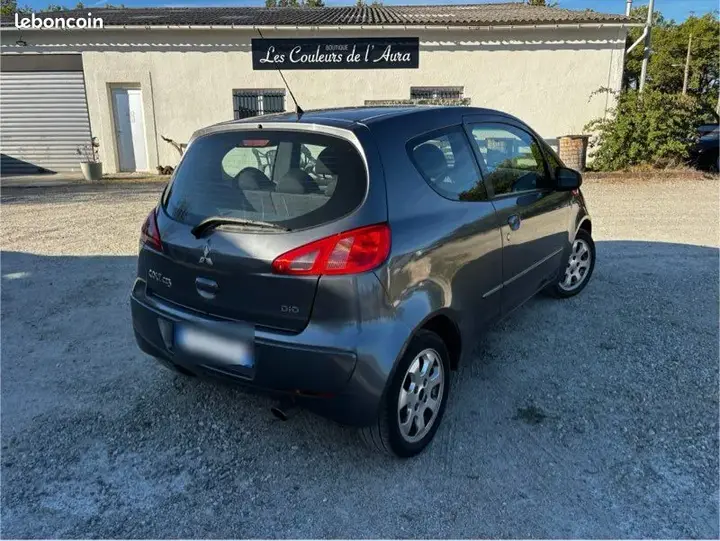 Mitsubishi Colt 2005 photo 2