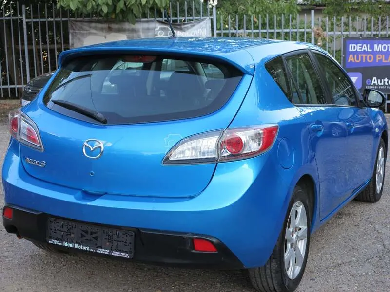 Mazda 3 2011 photo 5