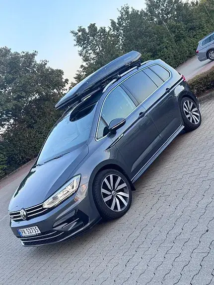 Volkswagen Touran 2019 photo 2