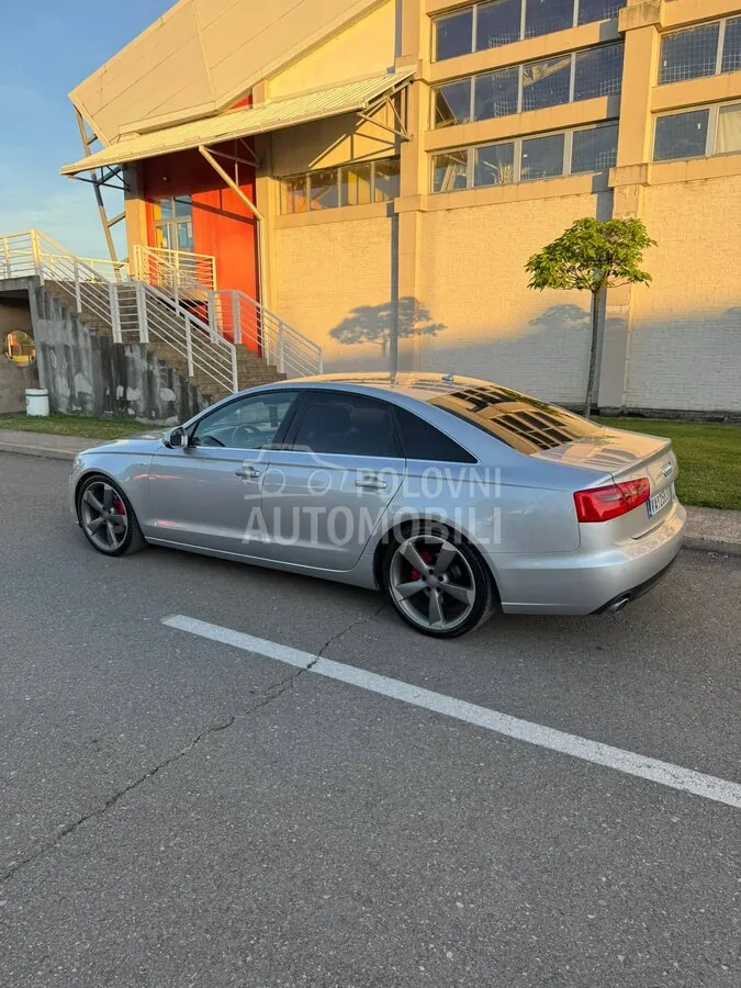 Audi A6 2012 photo 2