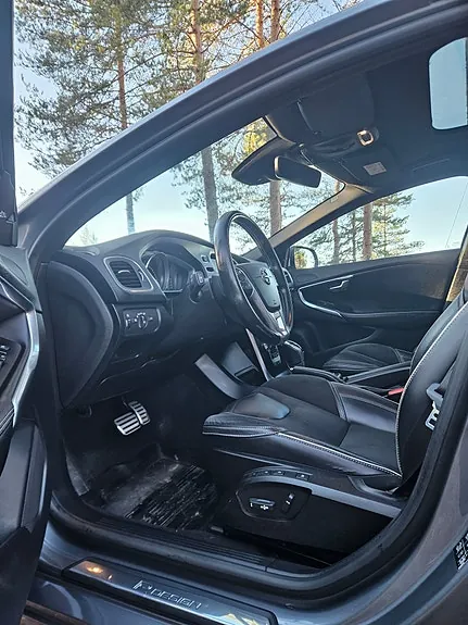 Volvo V40 2019 photo 4
