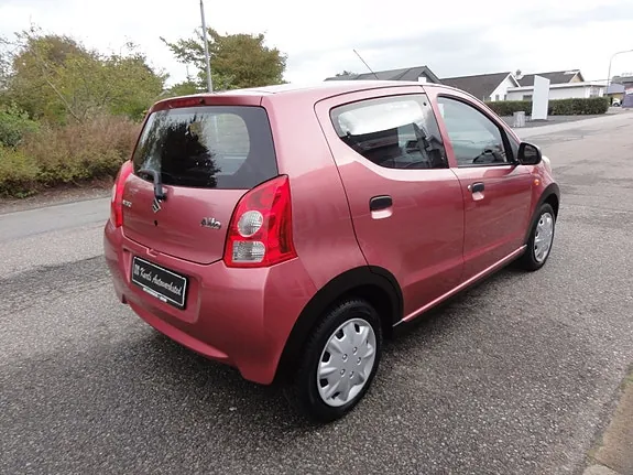 Suzuki Alto 2010 photo 5