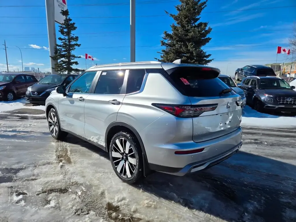 Mitsubishi Outlander 2026 photo 5
